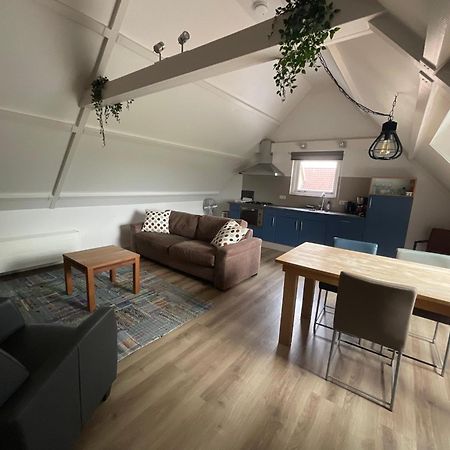 B&B En Vakantiehuisje Ursula 沃库姆 外观 照片