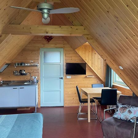 B&B En Vakantiehuisje Ursula 沃库姆 外观 照片