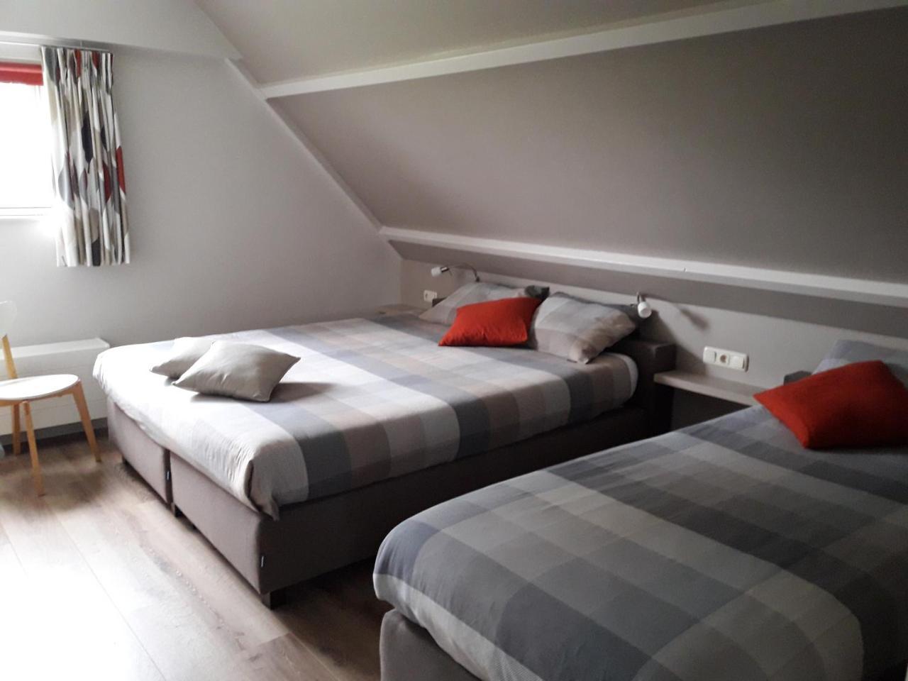 B&B En Vakantiehuisje Ursula 沃库姆 外观 照片